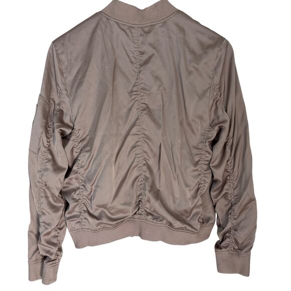 Lucky Brand Satin Bomber Jacket Sz M Women’s Lightweight Zip Front Classic Style - Picture 2 of 8